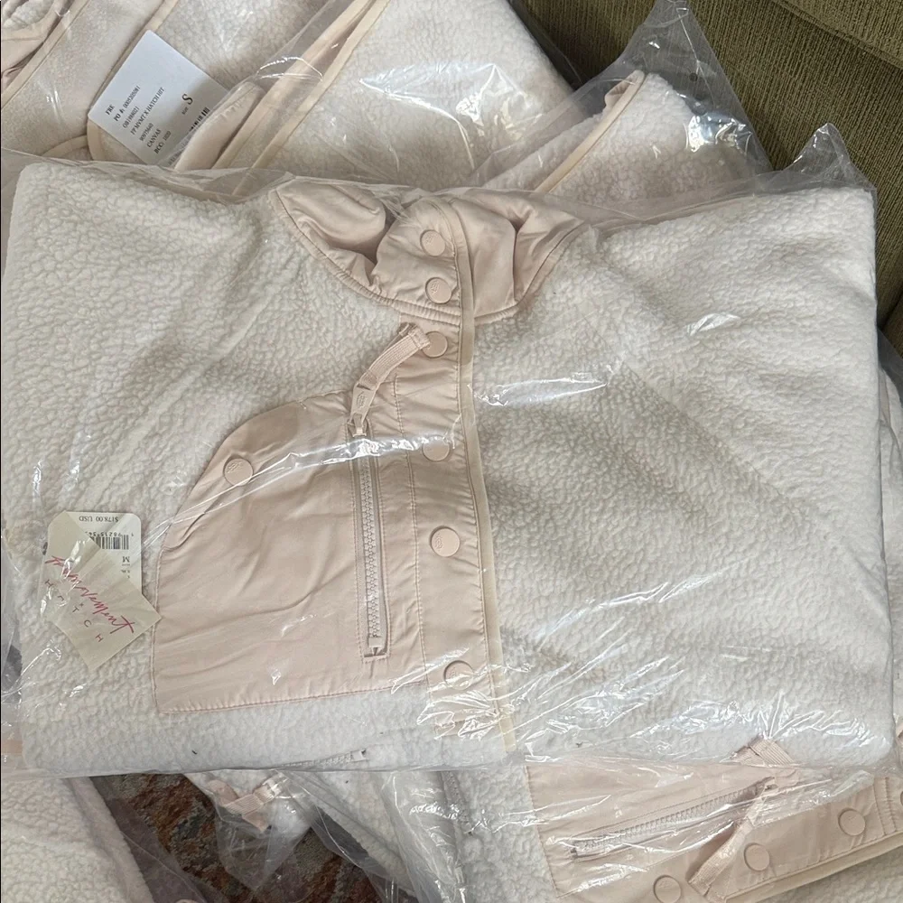 FP Movement Hit The Slopes Fleece Jacket in Canvas Sz XS S M $178 Retail NWT - Picture 7 of 7